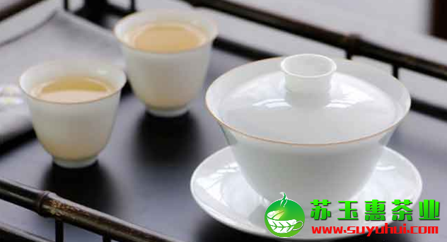 蓋碗茶具適合泡什么茶 沖泡之后都有哪些特點